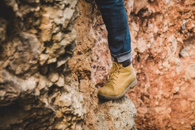 Porady na komfortowe wędrówki: jak dobrze dobrać buty trekkingowe?