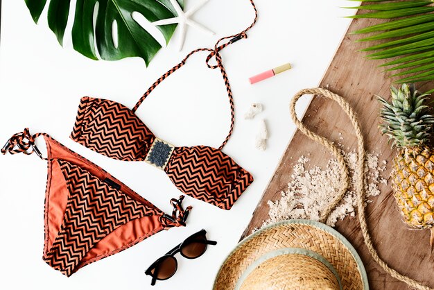 Jakie są zalety wyboru ręcznie robionych kostiumów kąpielowych w duchu minimalizmu?